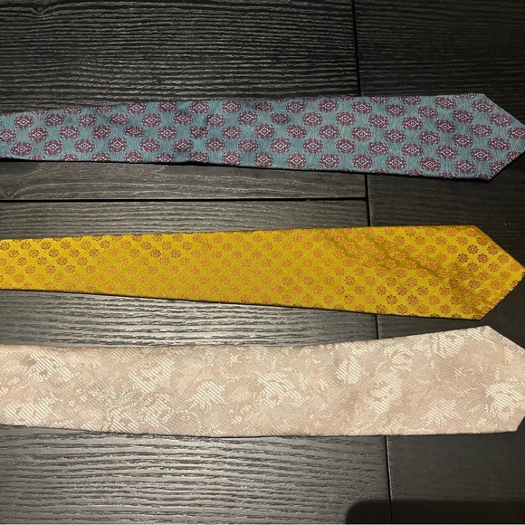 Designer ties - Picture 3 of 3